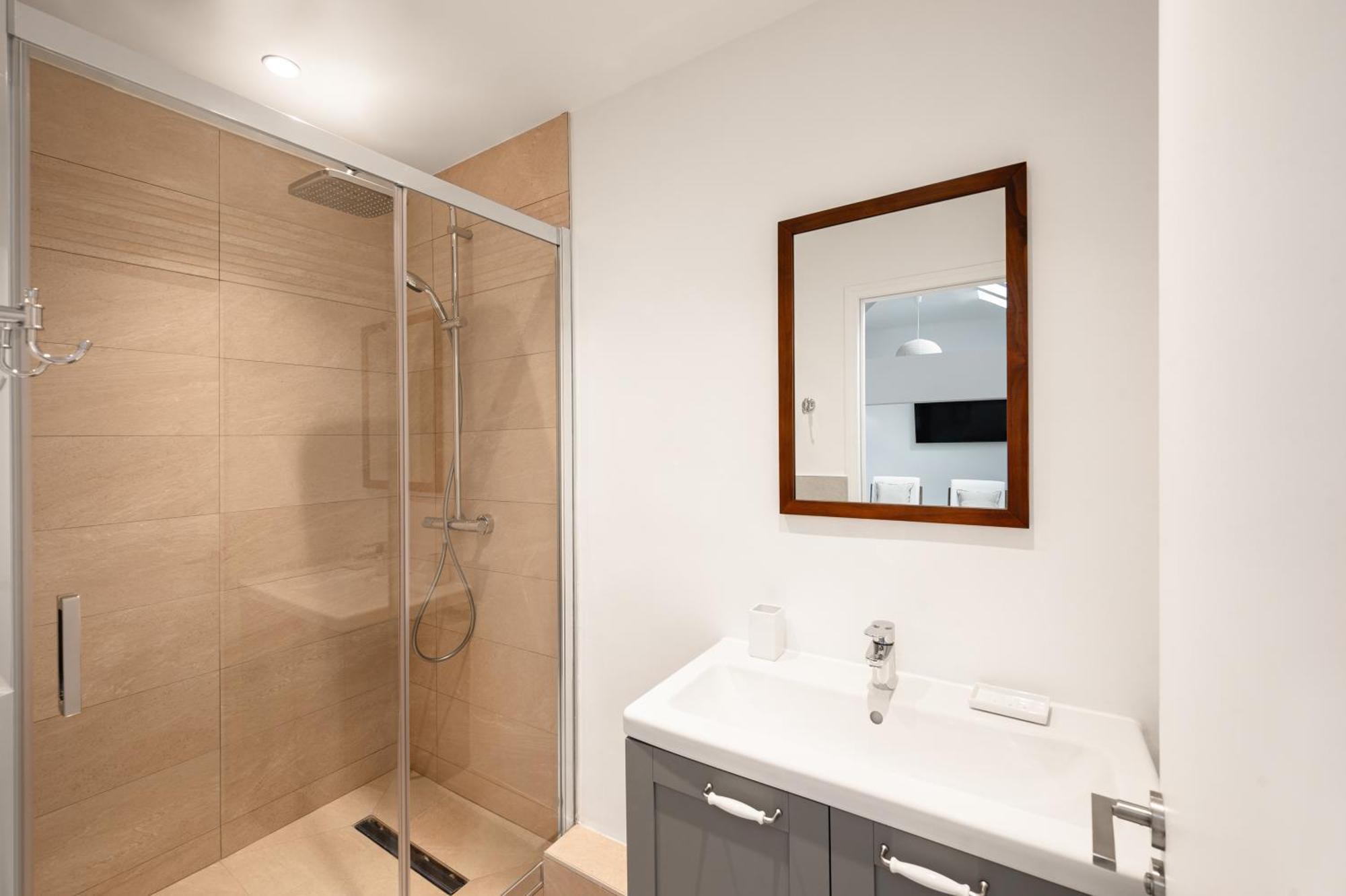 Appartement Luxueux Au Coeur De Saint Germain Des Pres Parigi Esterno foto